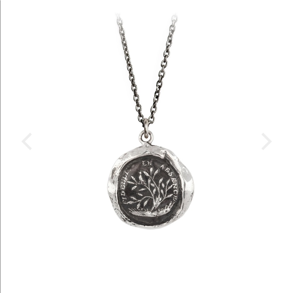 Large Pyrrha necklace